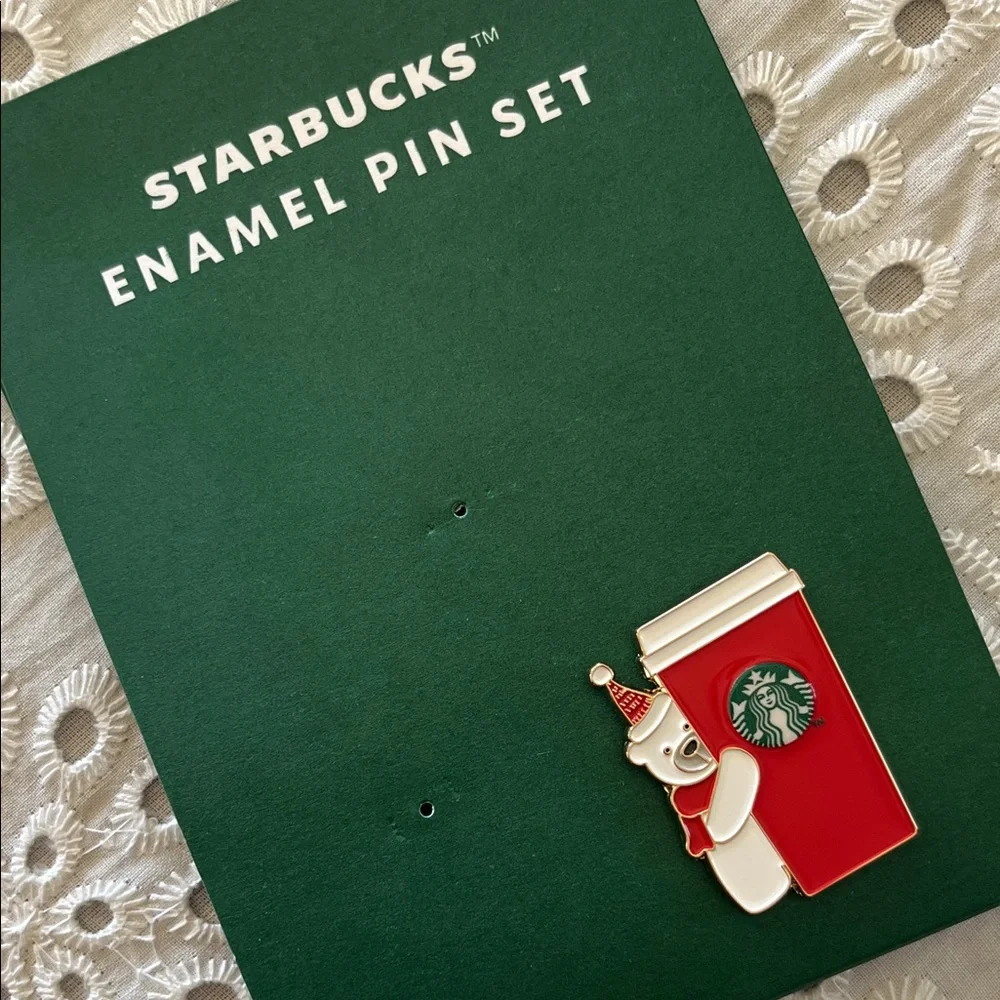 Starbucks Festive Bear with Red Cup Pin - Picture 2 of 4